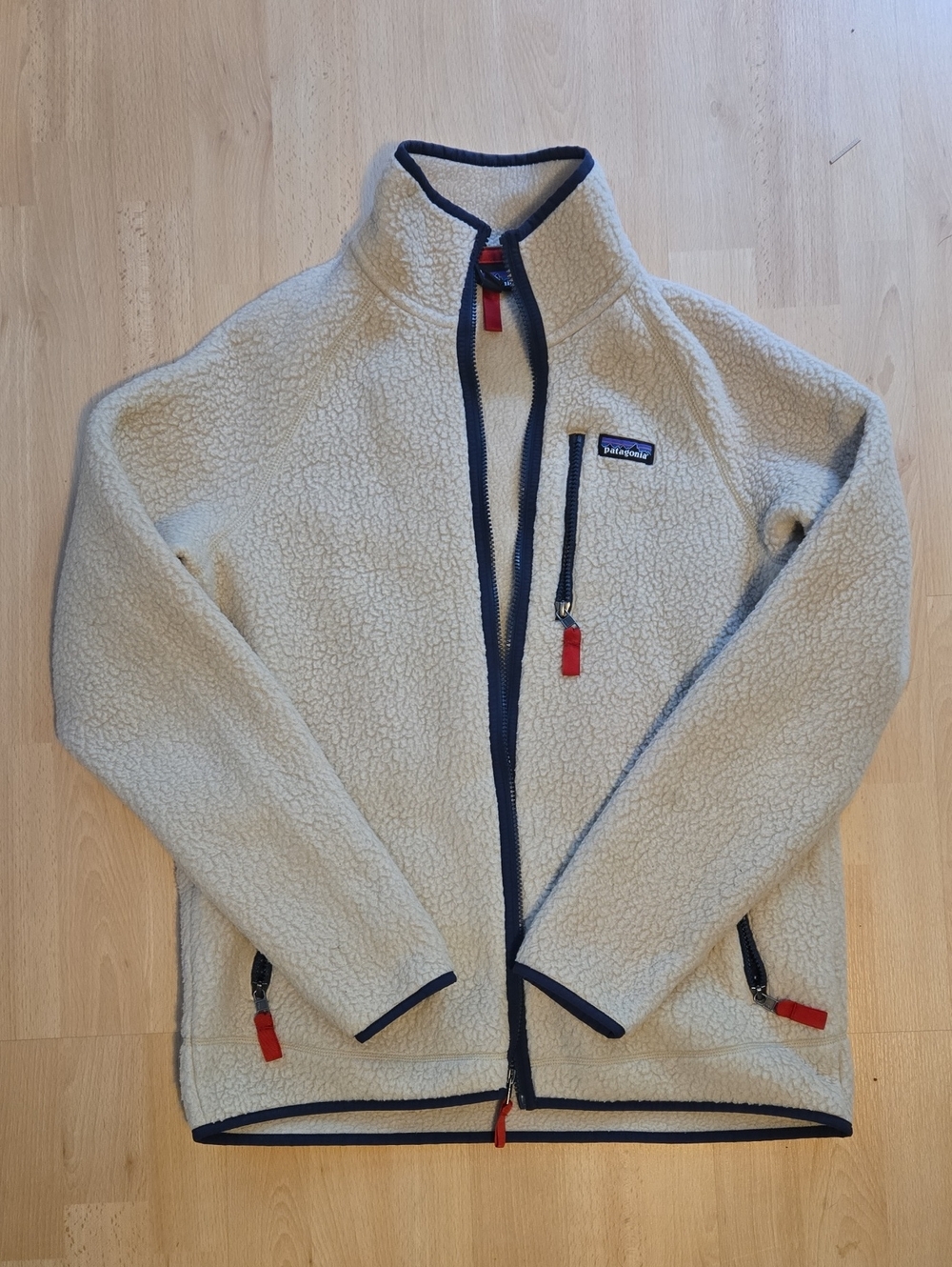 Patagonia Mens Cream Fleece Jacket with Navy Trim and Red Zipper Pulls